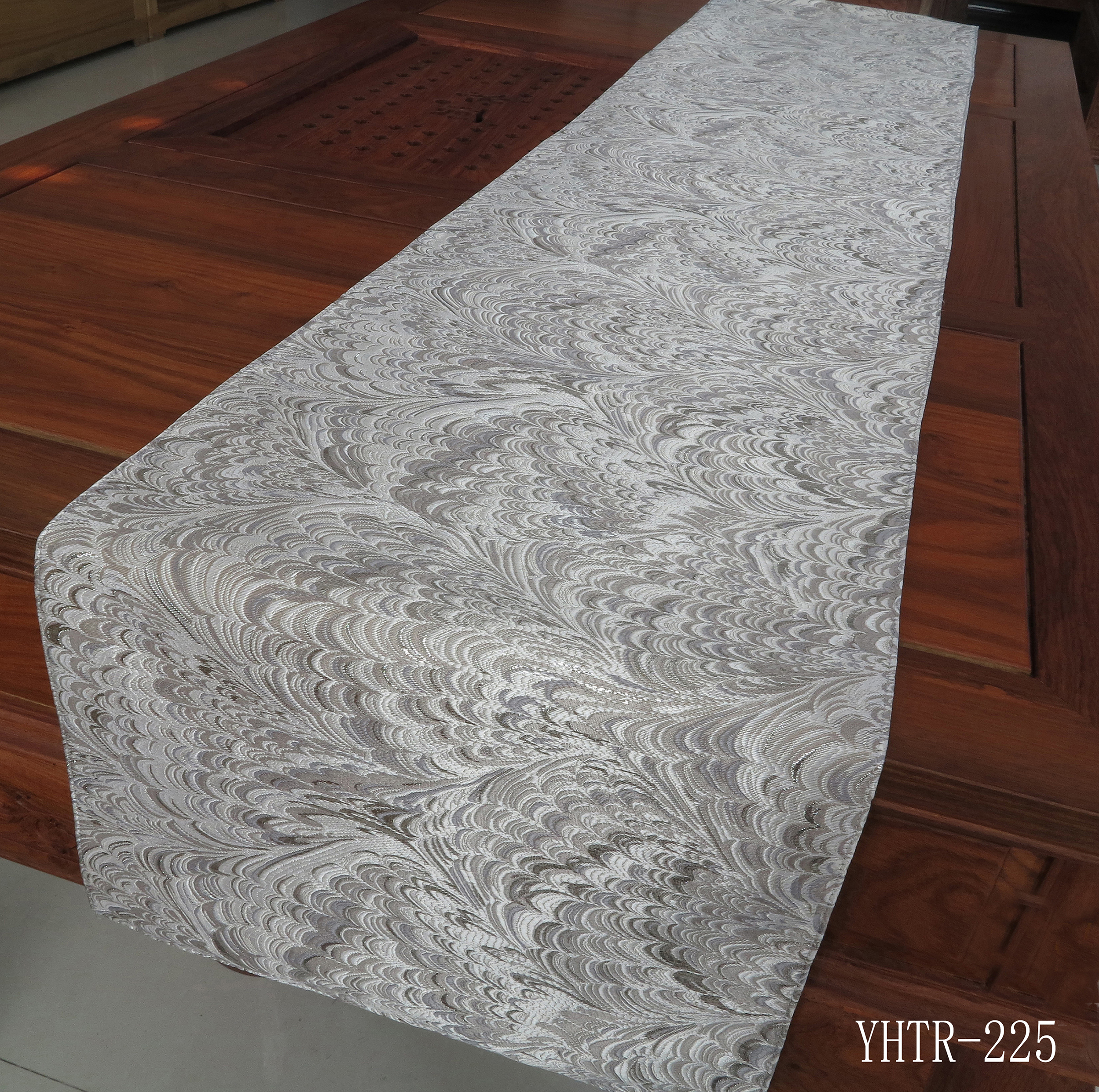 Table runner