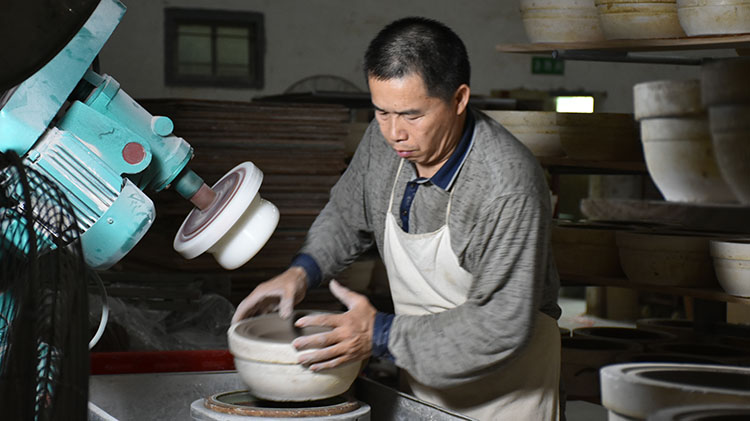 Guangdong Qunfa Ceramic Co., Ltd. – Other porcelain vessels 1
