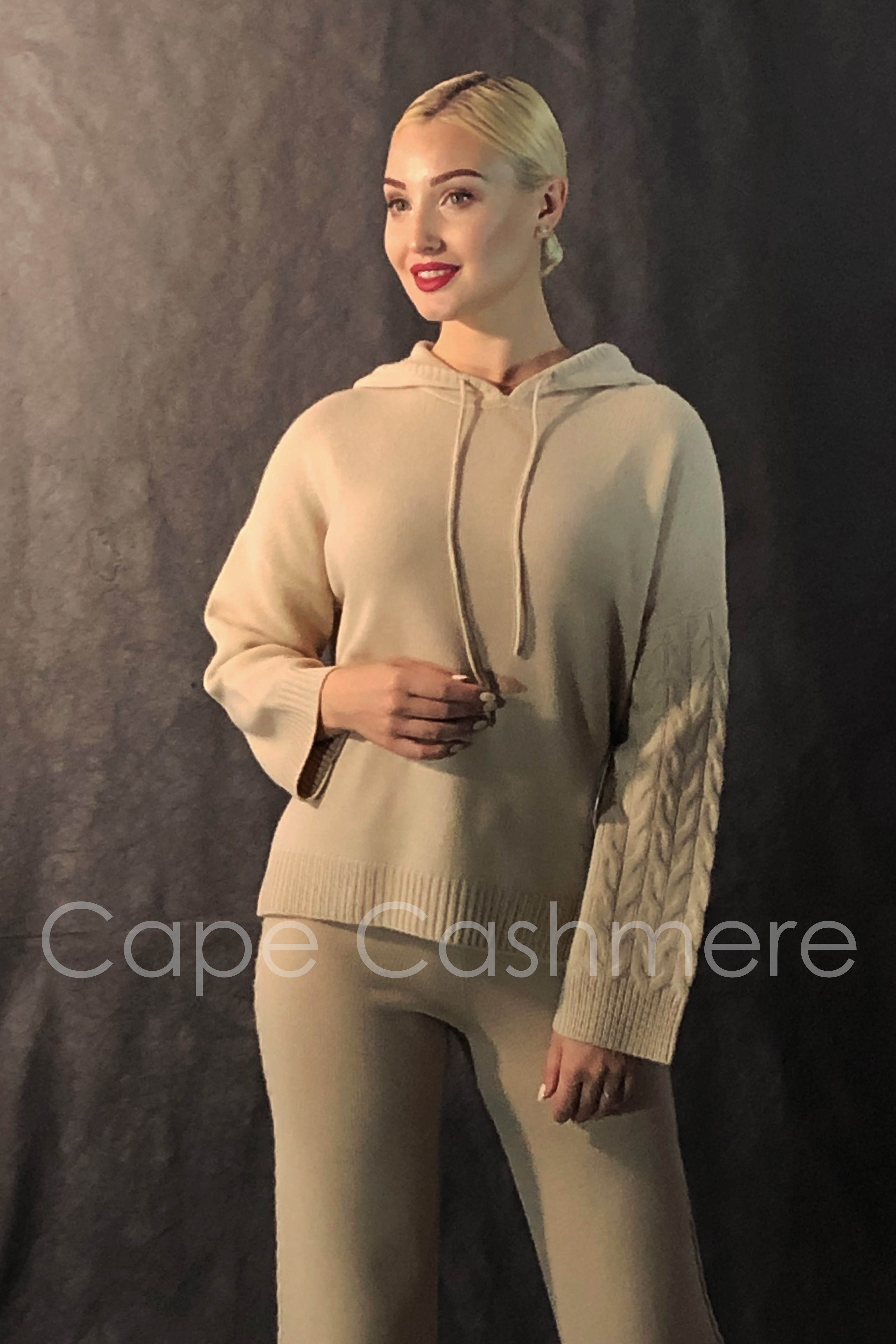 Cape Cashmere sweater, M