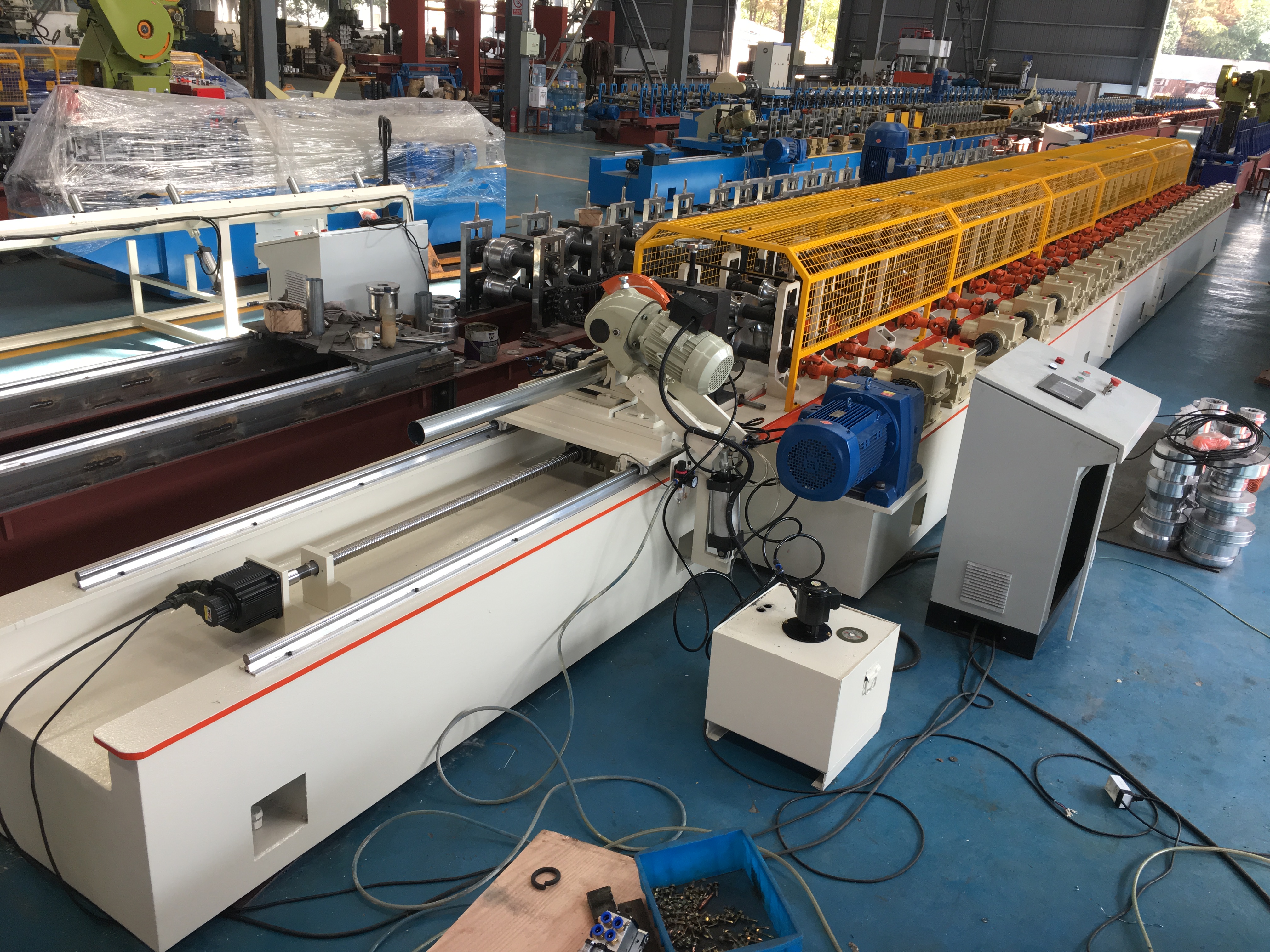 tube forming machine