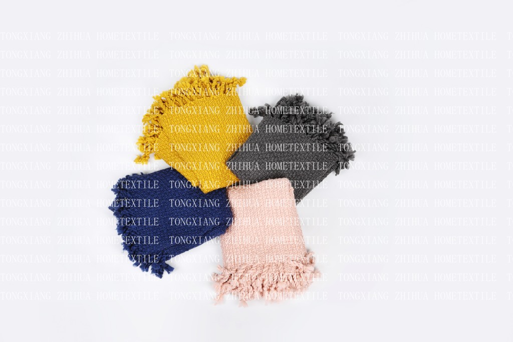 Knitting throw