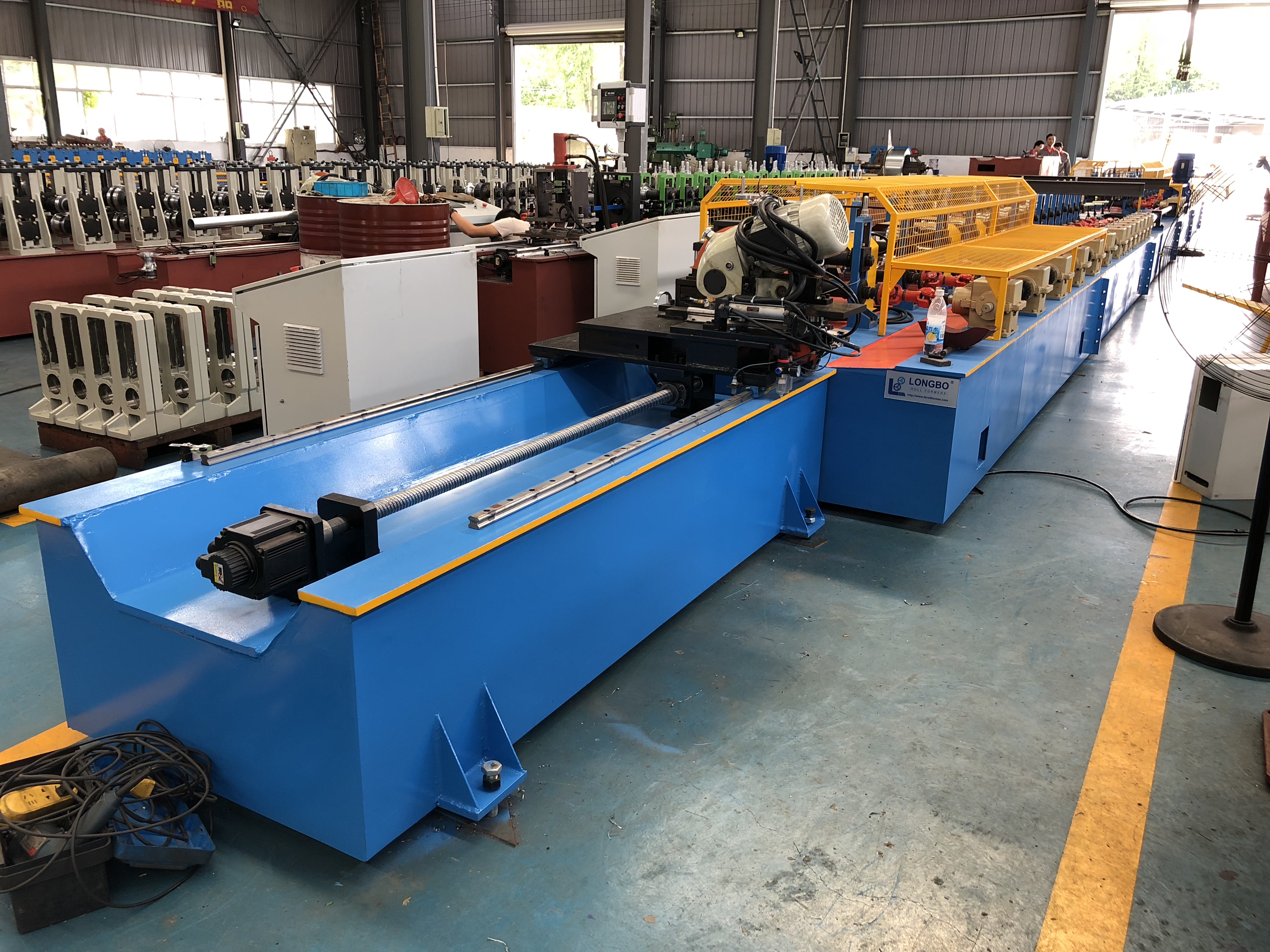 roll forming machine