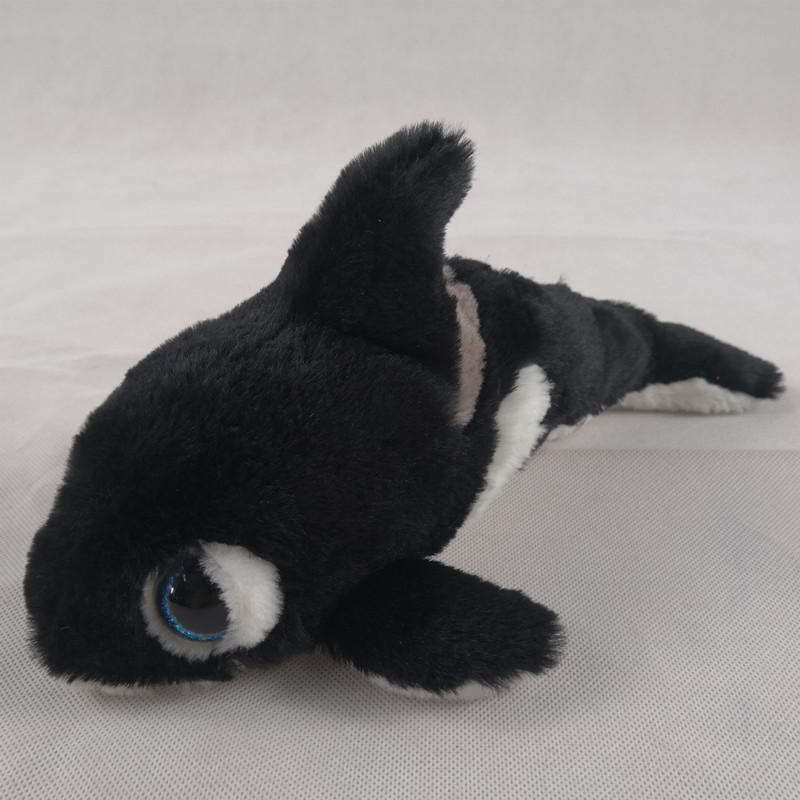 WEIHAI SNOW LEOPARD ARTS&CRATFS CO.,LTD – muñeca de plástico 1