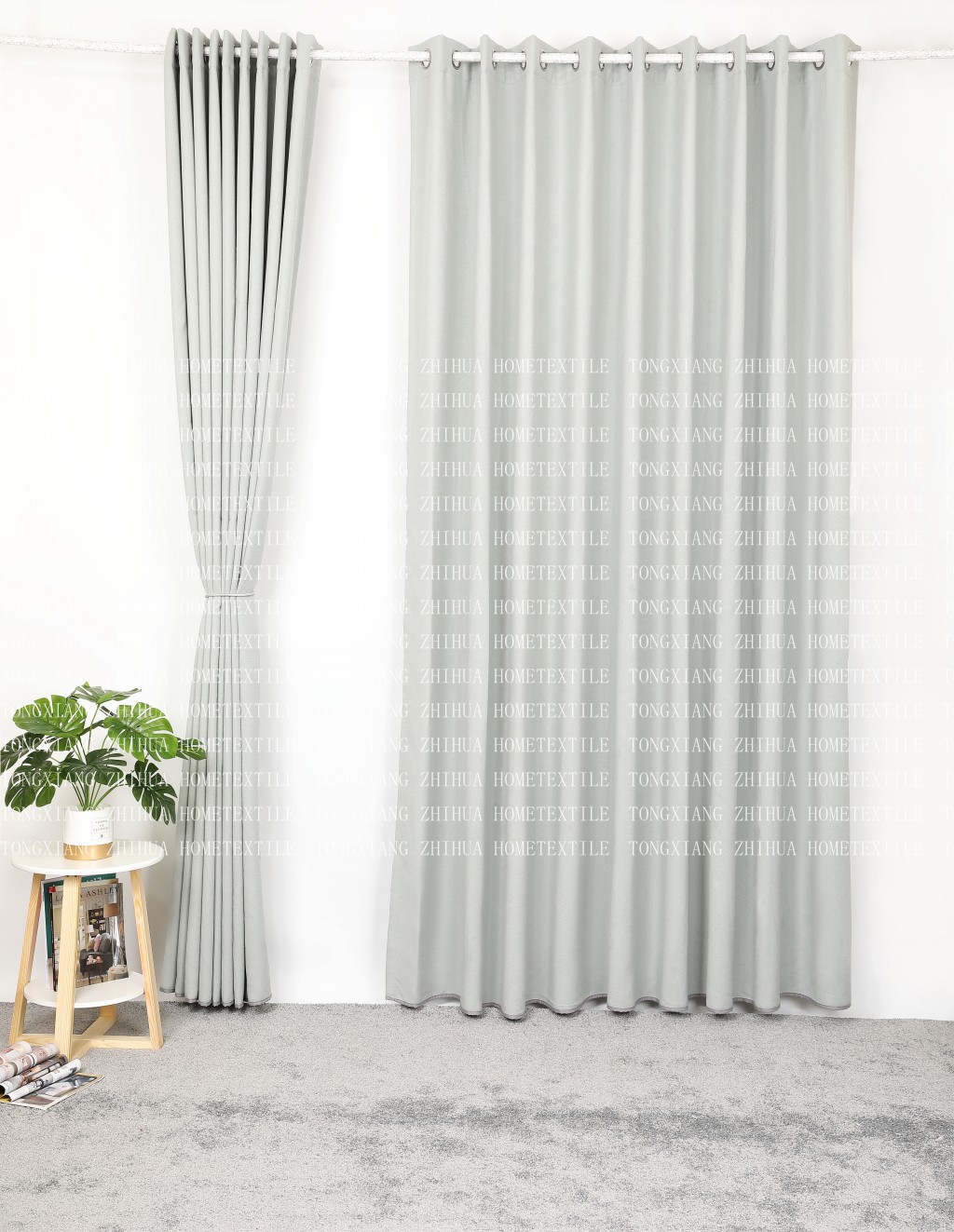 Solid curtain