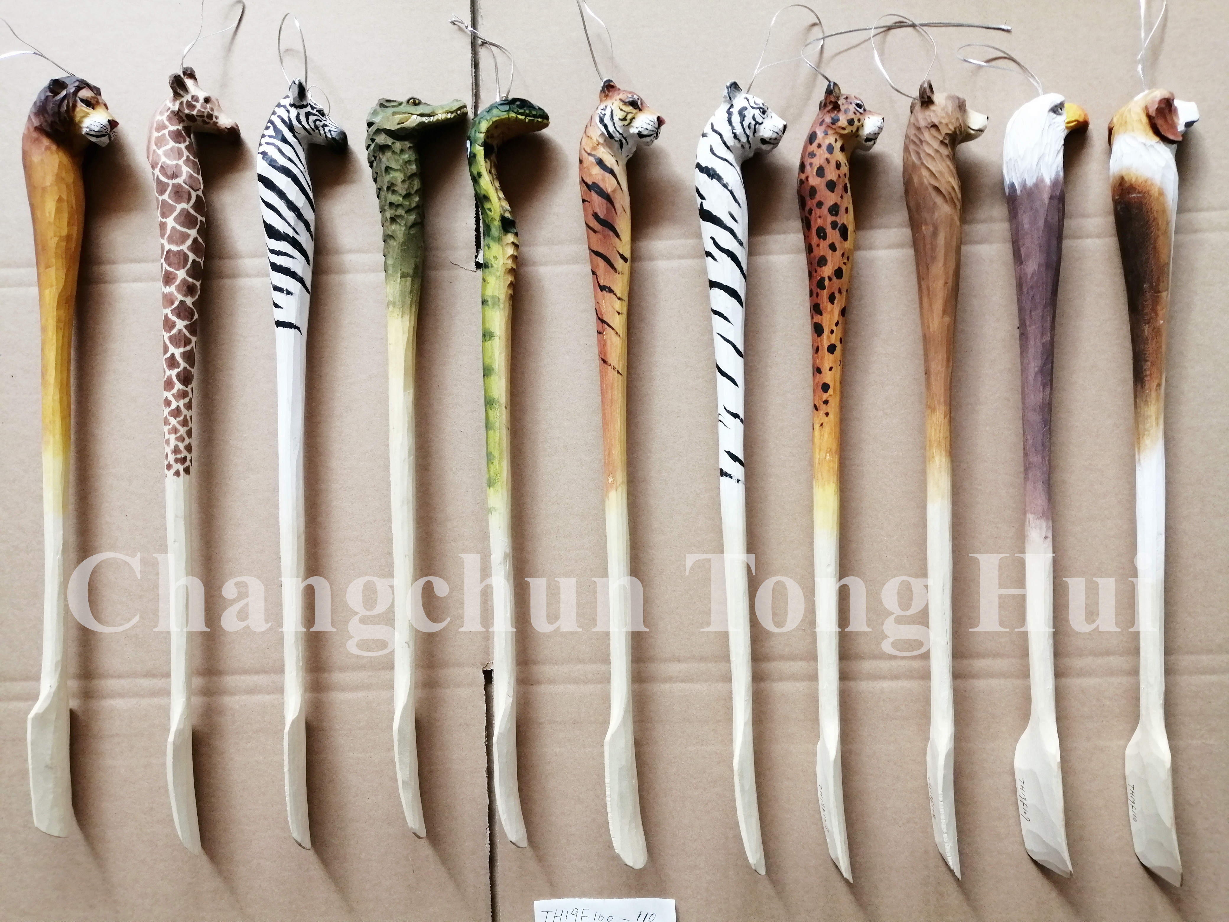 Wood carved shoehorn
