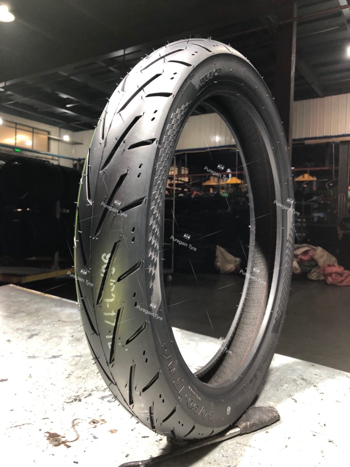 Motorcycle tyre