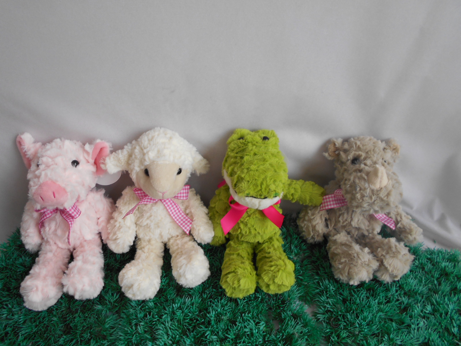 pig,sheep,crocodile,rhino