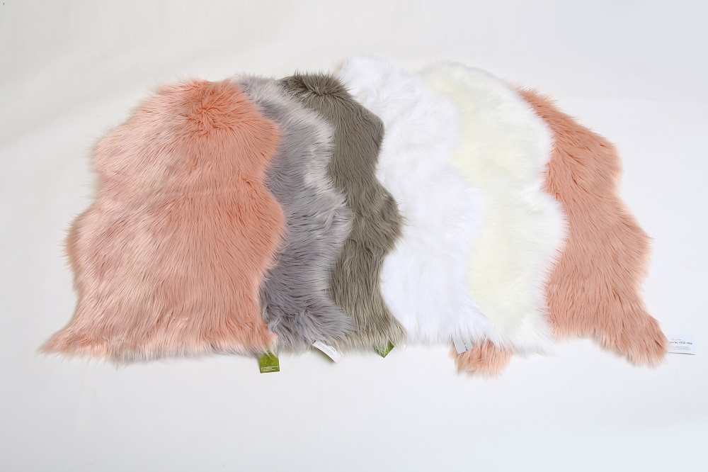 Decorative mat ,rug , Sheep shape rug with suede backing