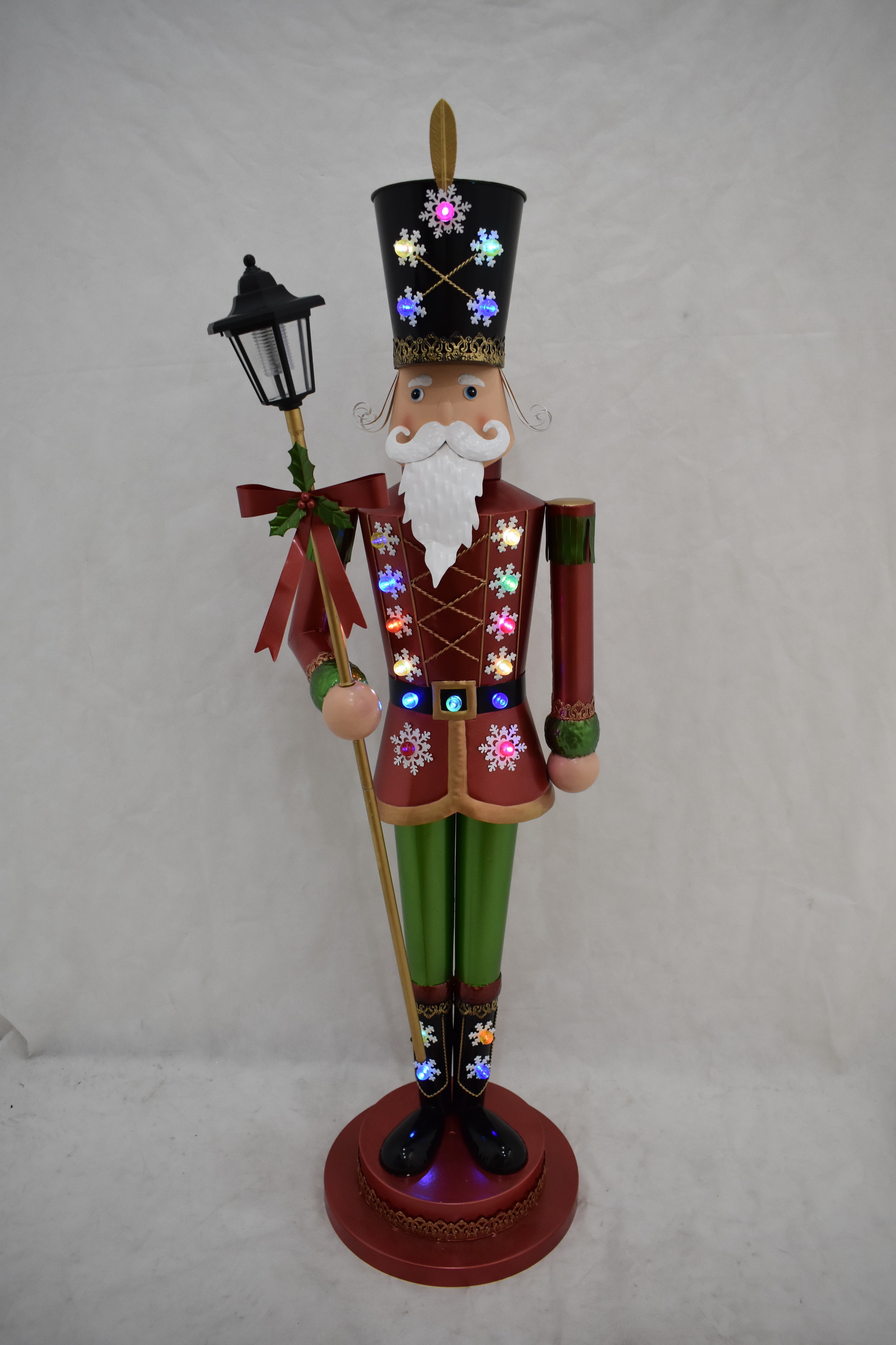 Solar Metal Soldiers lantern Stand Decoration