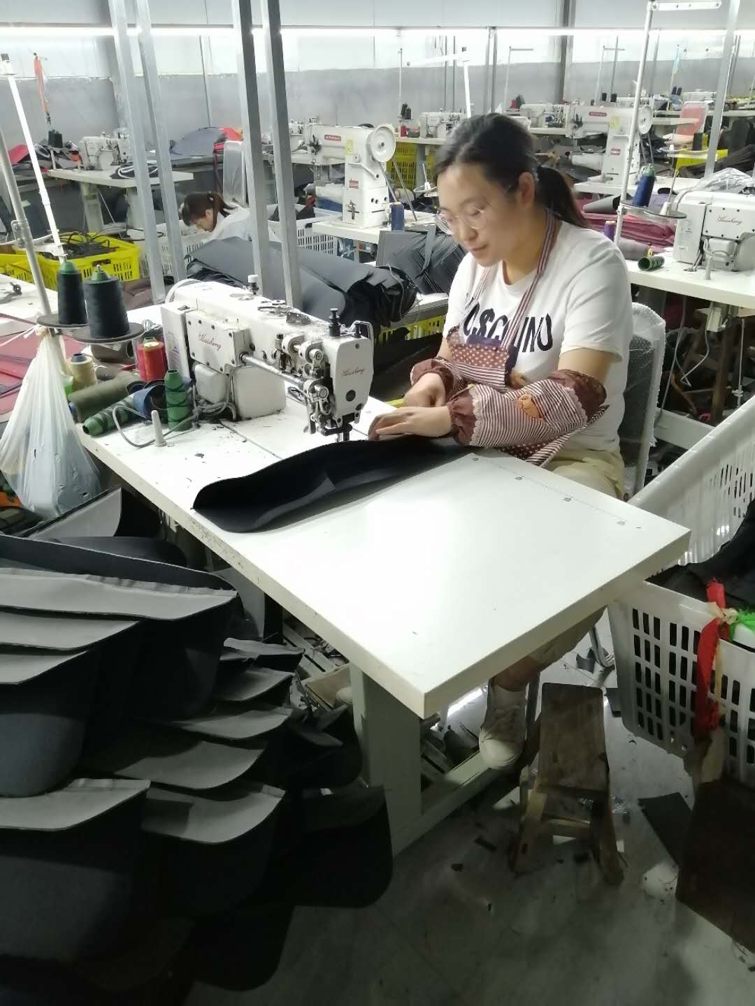 Baoding Huaqing Luggage and Leather Goods Manufacturing Co., Ltd. – backpack 2
