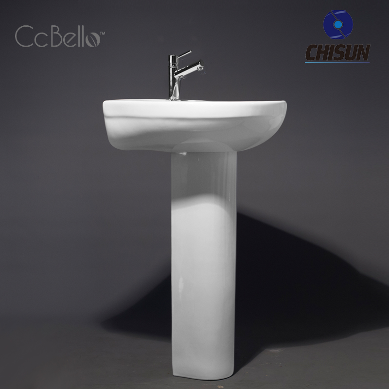 Ceramic pedestal washing basin