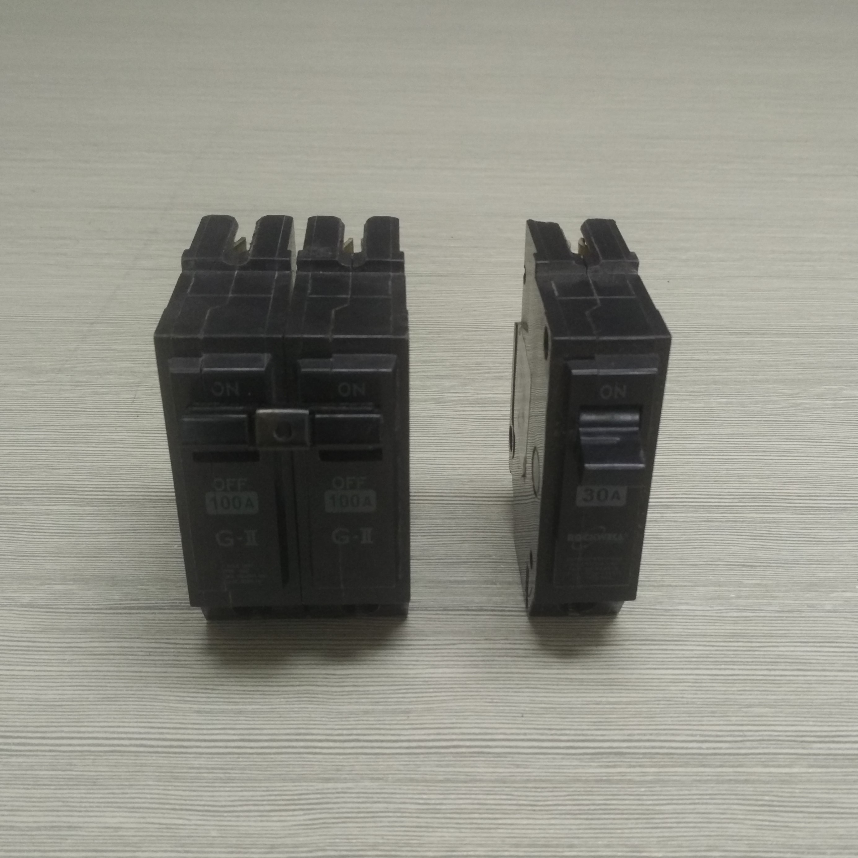 15-100A GQL Plug-in Circuit breaker INTERRUPTOR