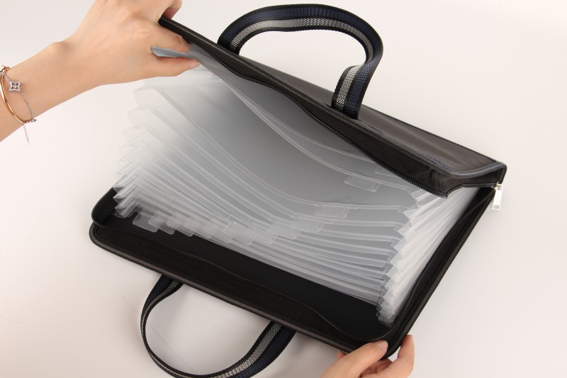 A4 Expanding file