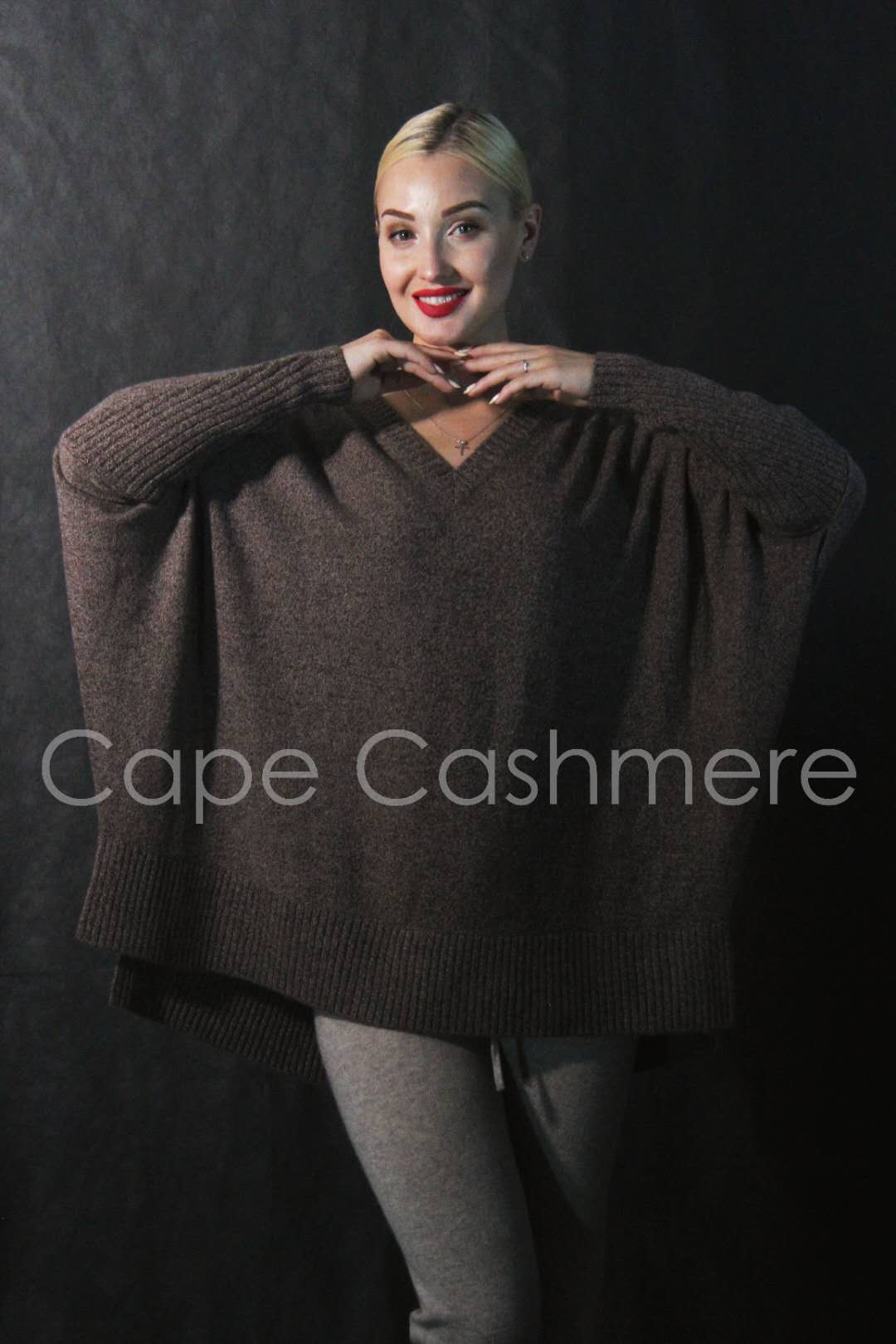 Cashmere poncho