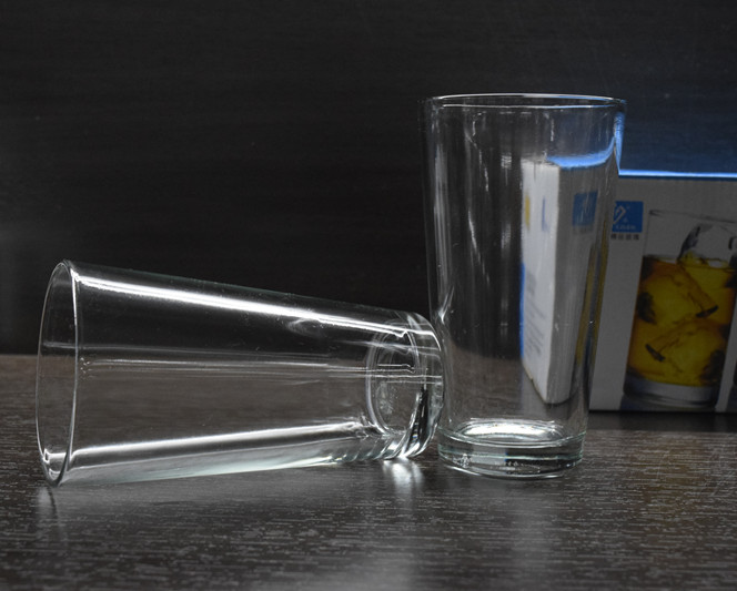Cup 10 (inclined body)