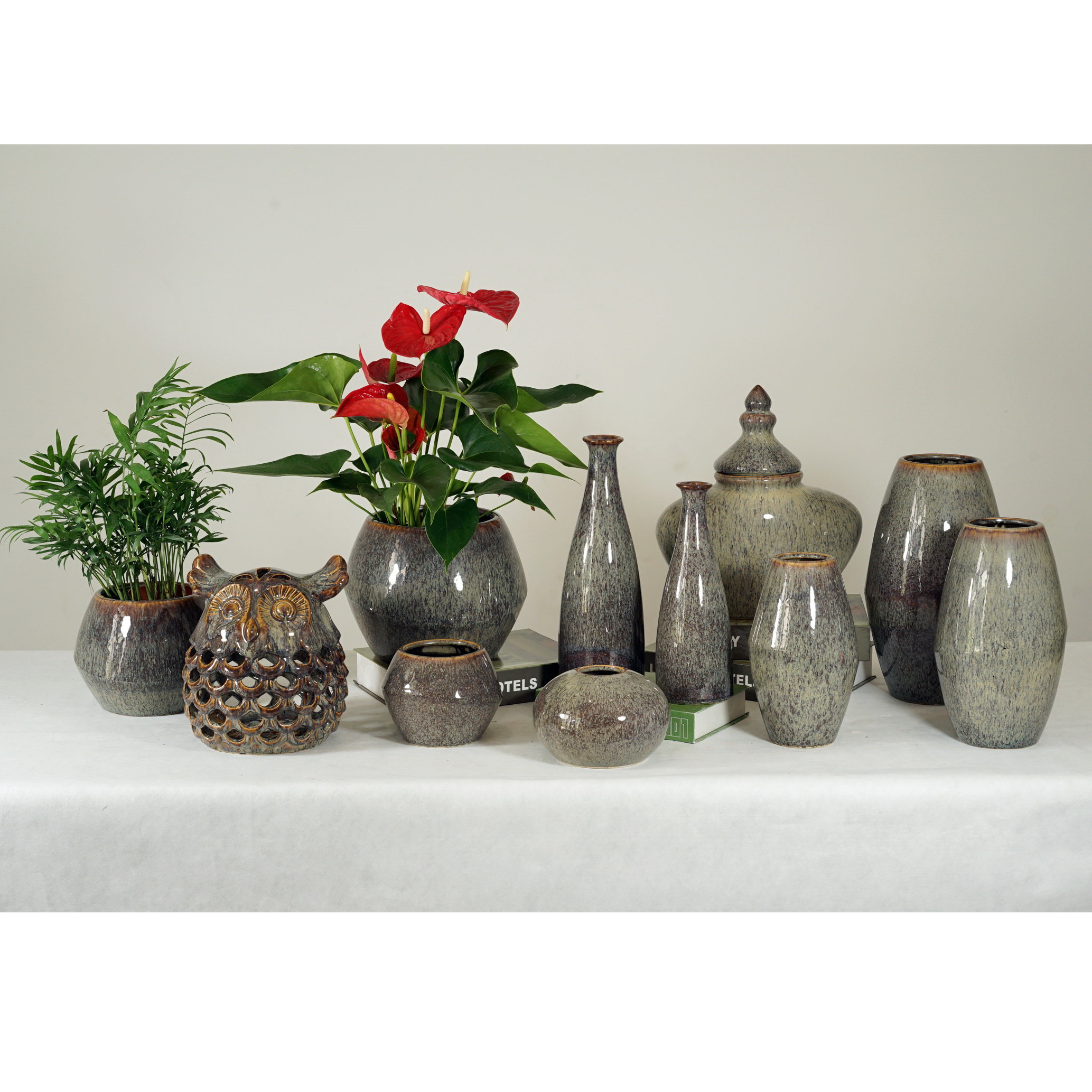 Ceramic Home Decoration ,pot,vase,lantern,jar