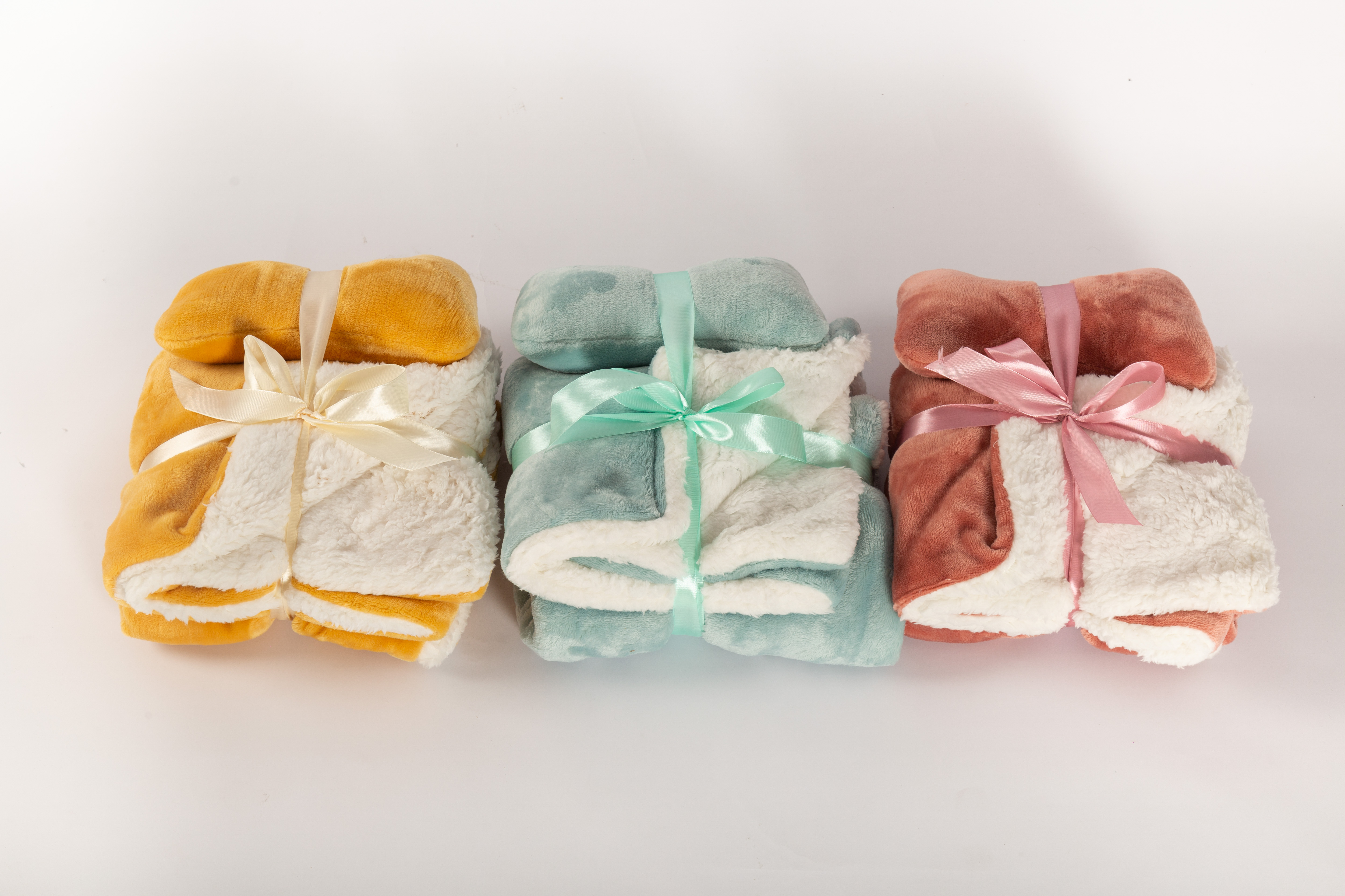 Solid coral fleece /flanne set (, pillow, double layers throw)