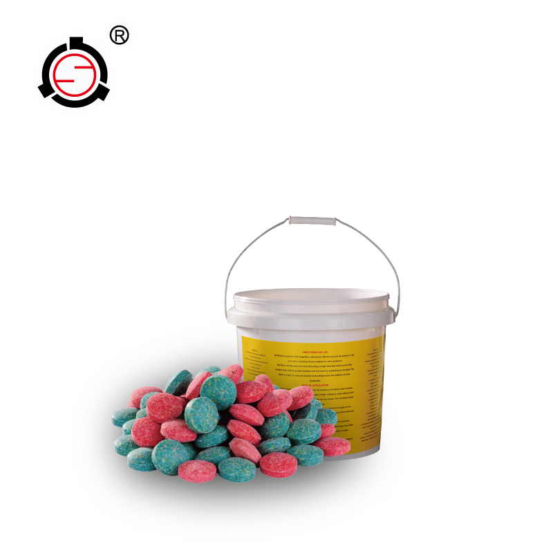 0.005% Bromadiolone Or Brodifacoum Round Wax Block