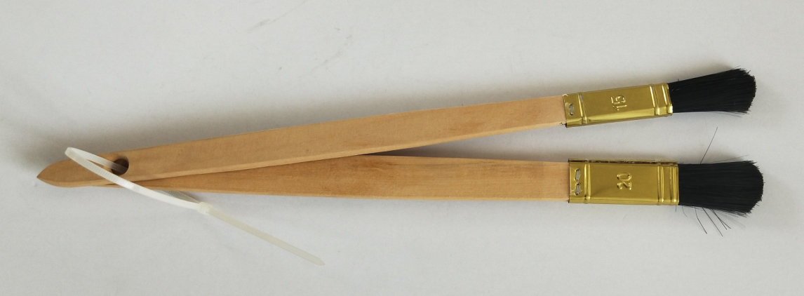 735radiator brush
