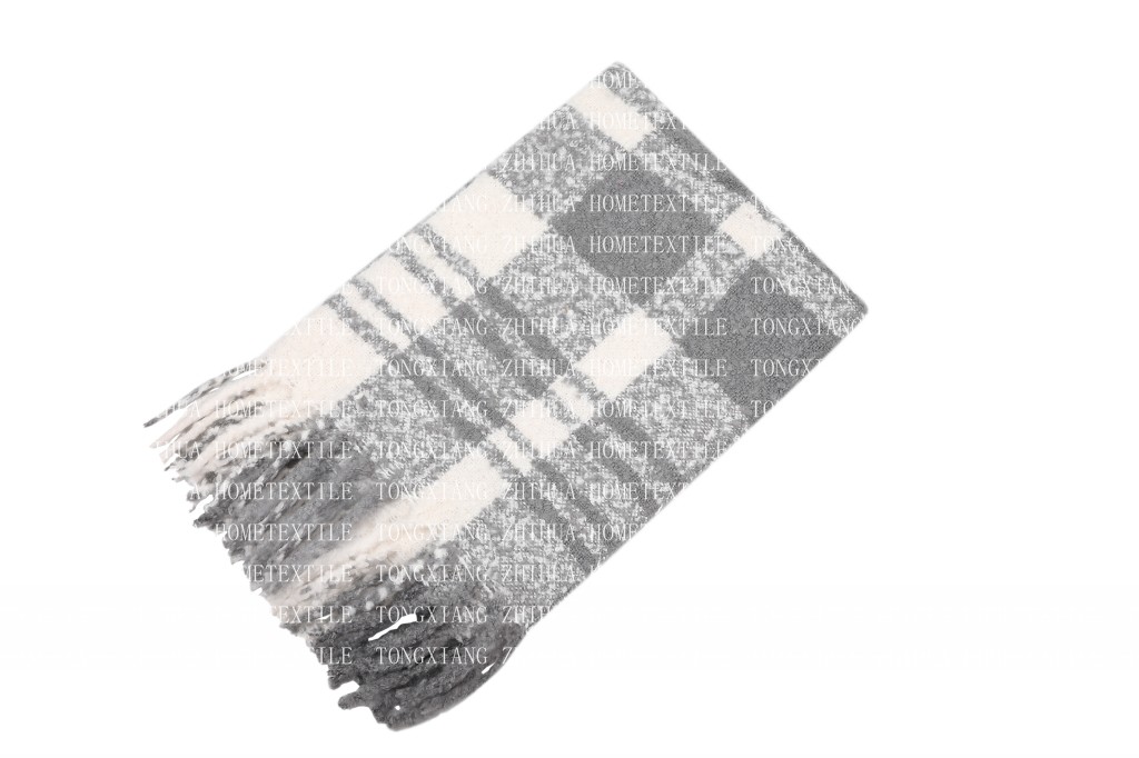 Checker design knitting throw