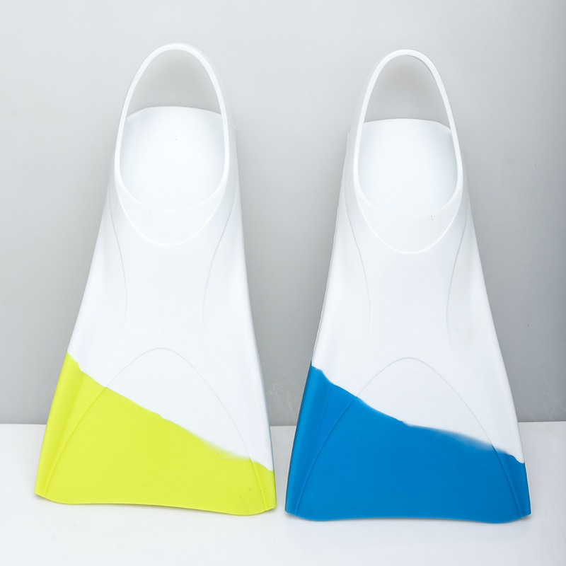Swimming training fin