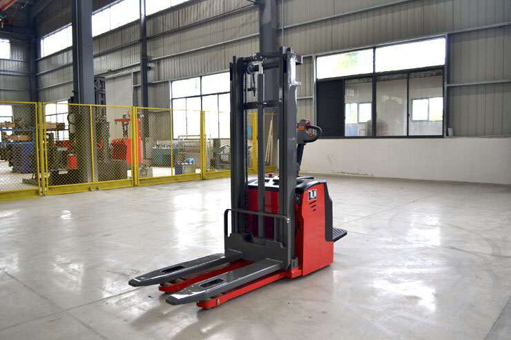1.5t Electric Pallet Stacker
