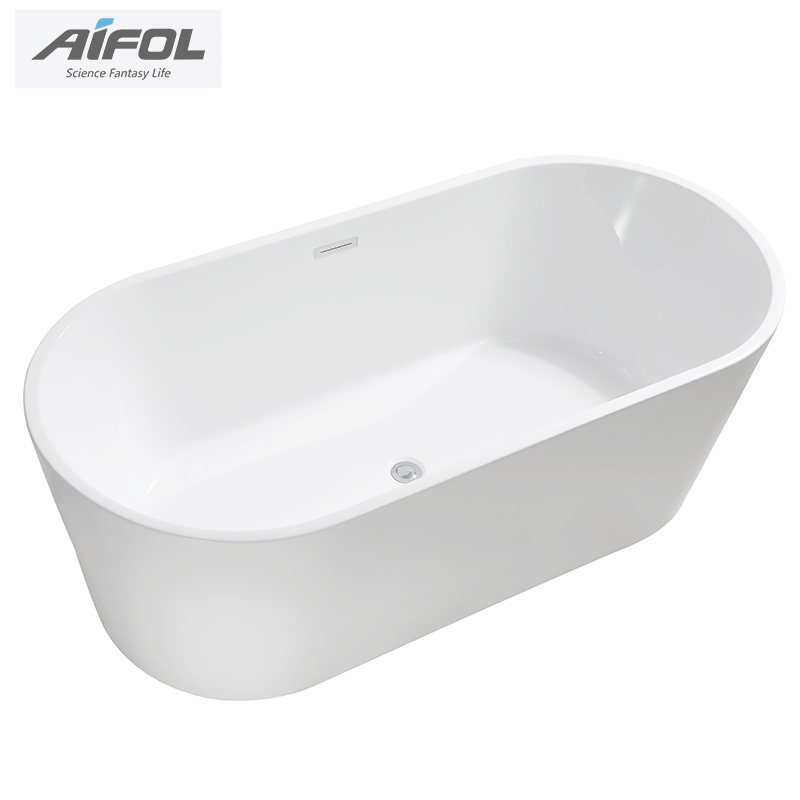Free standing bathtub