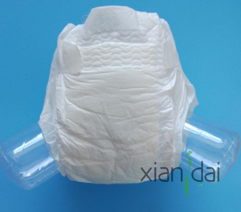 Well-fitting baby diapers with biggest elastic waistband