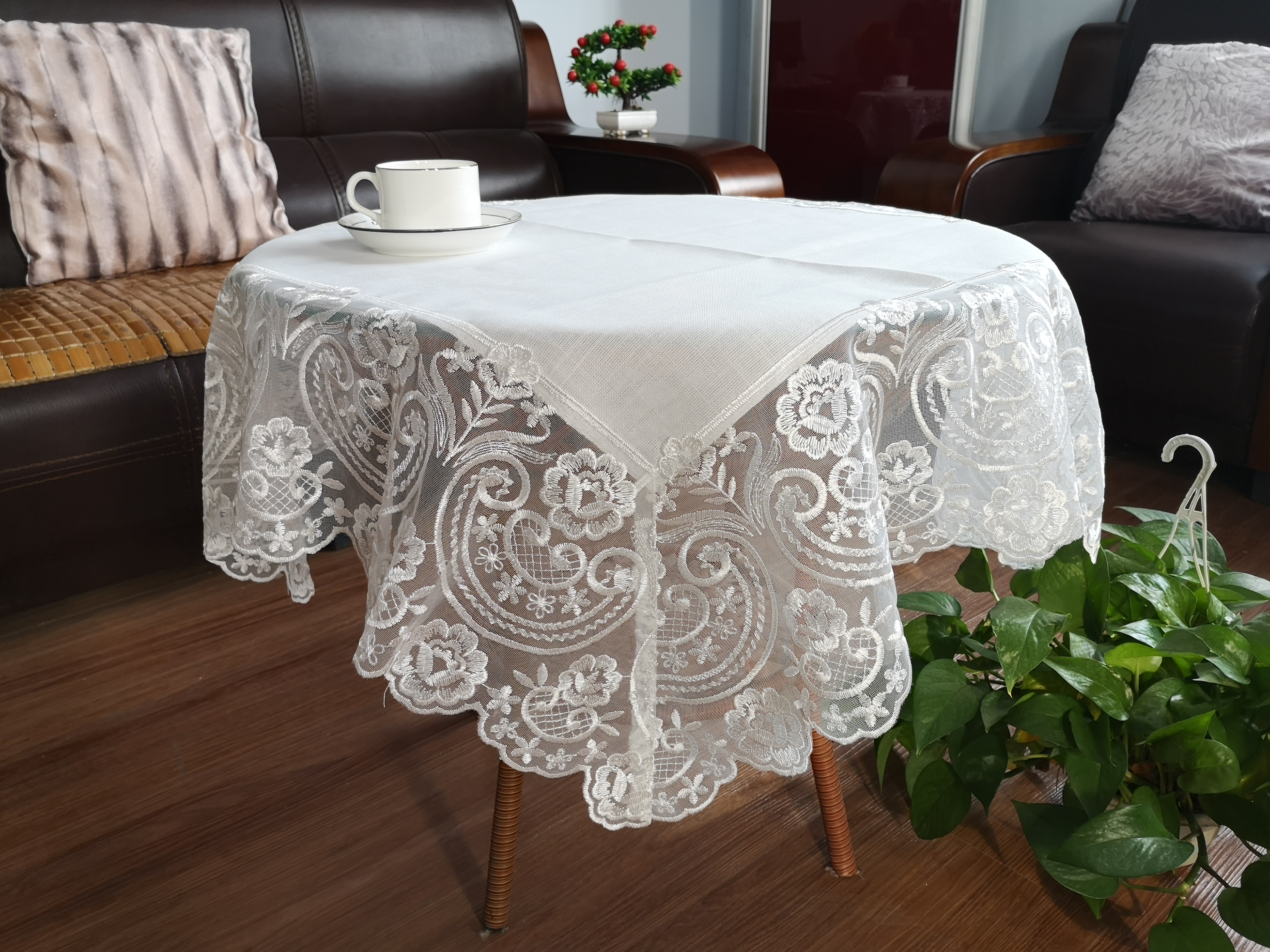 white lace table cloth from manufacturer/Hailande
