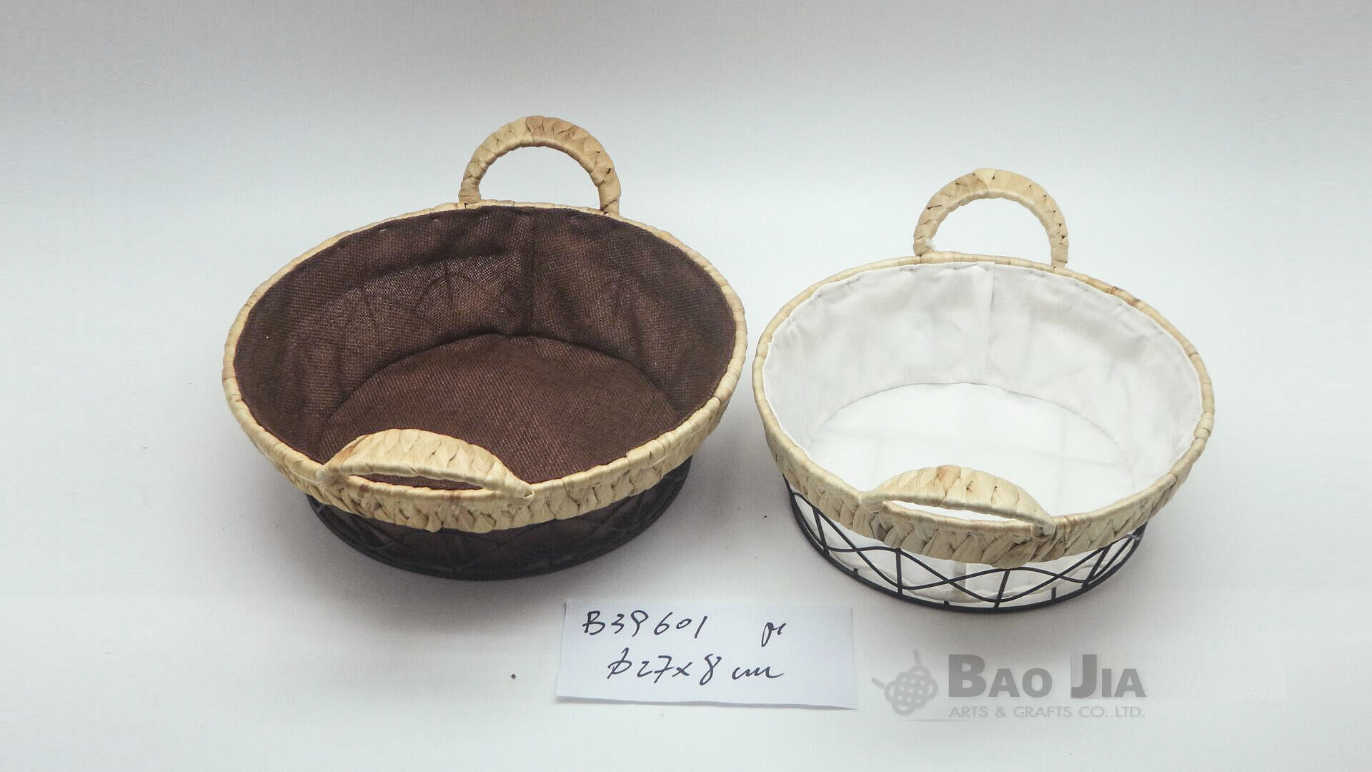 round water hyacinth and wire basket with fabric lining