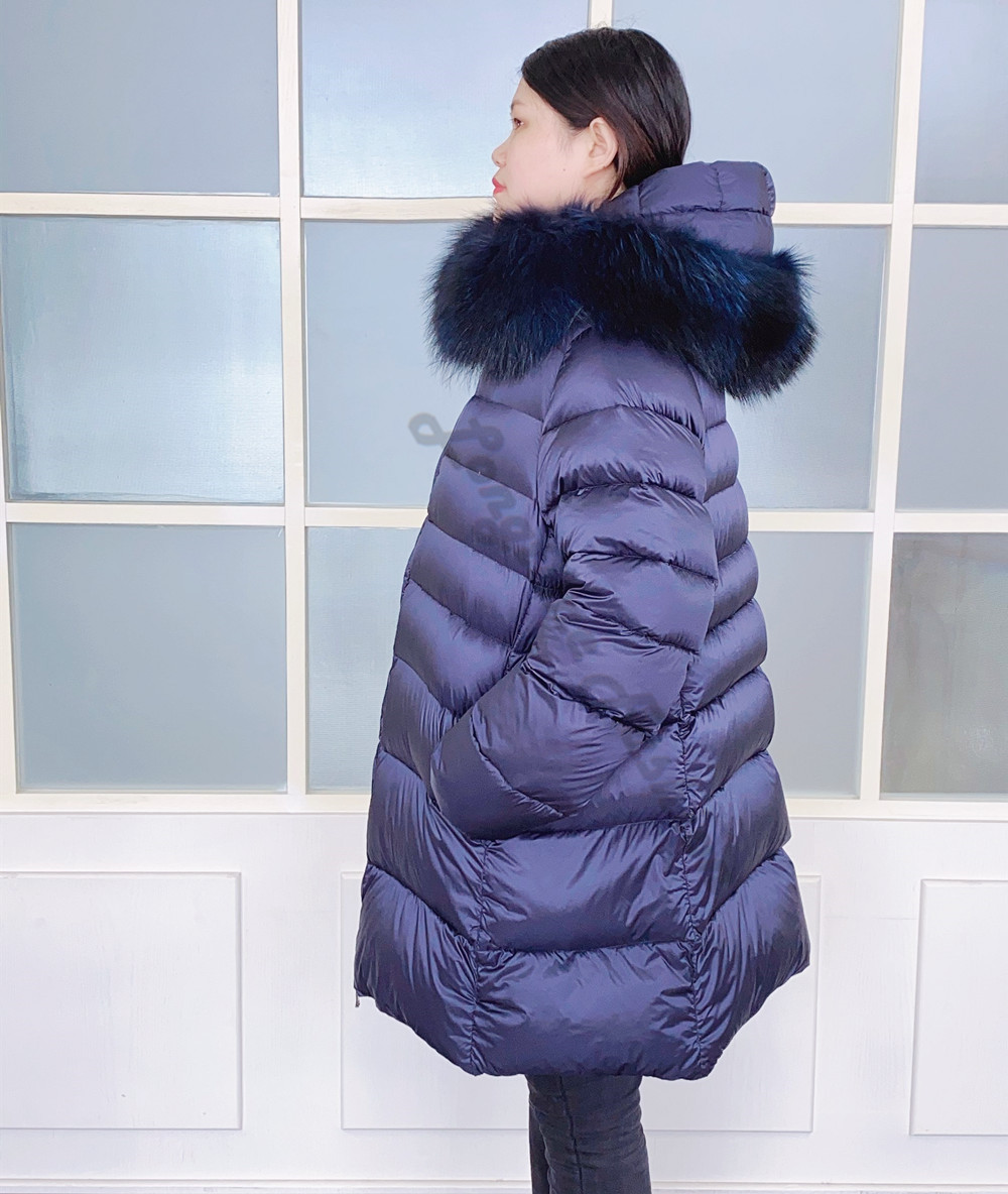 Ladies goose down coat down clothing raccoon fur down garment