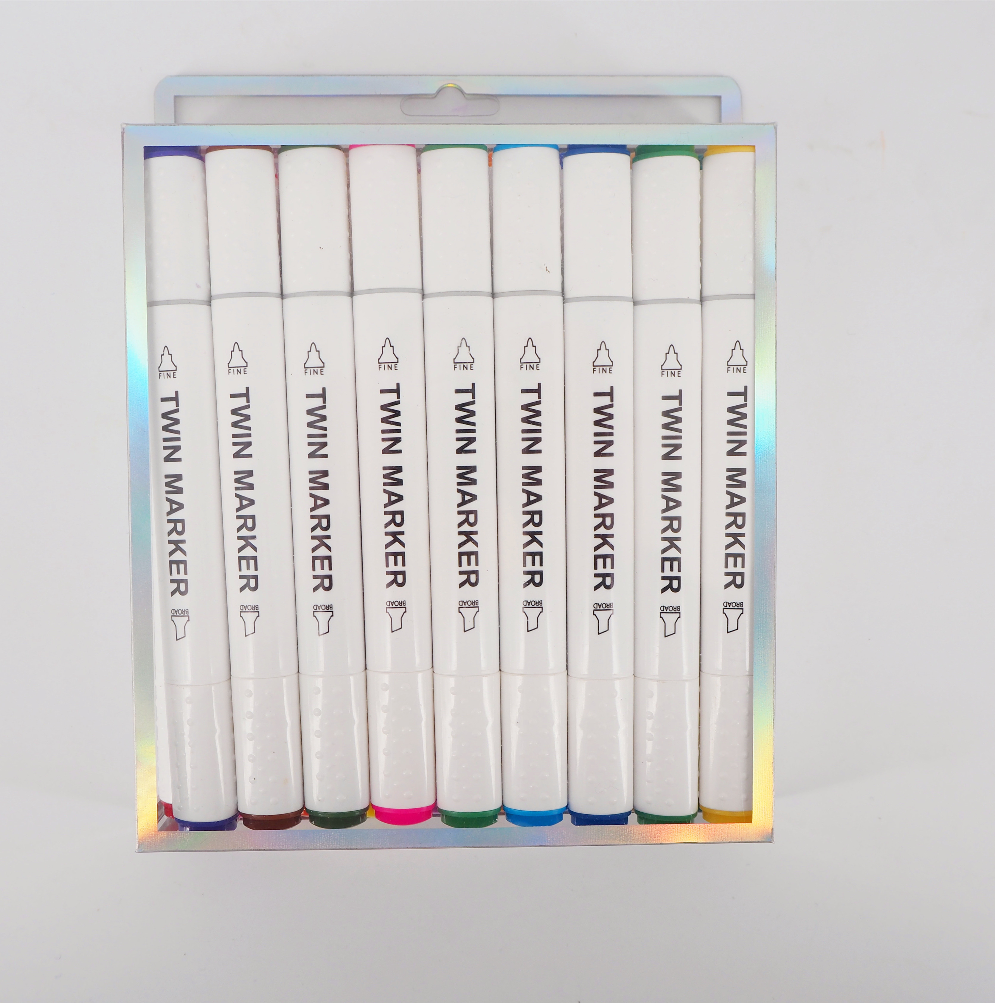 Qianxiang 18 Pieces #701 Alcohol Based Dual Tip Markers with PET Box