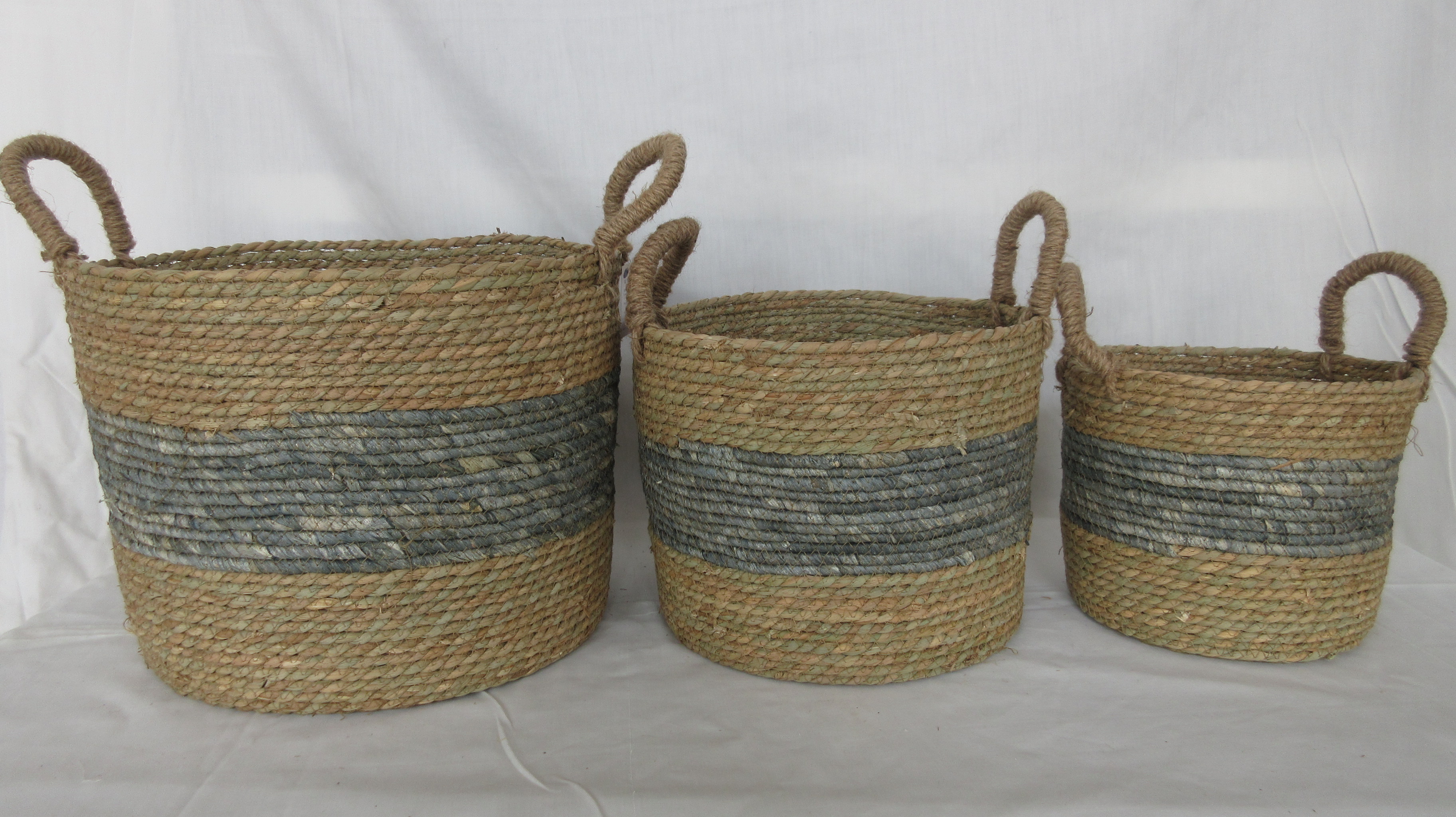 Storage basket,Grass and maize rope basket