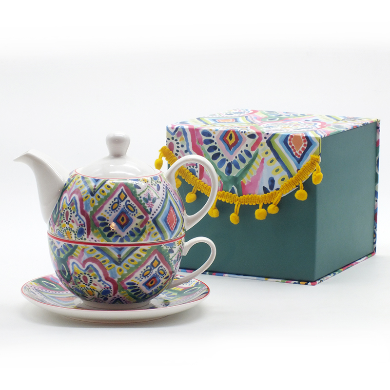 Gift box with teapot