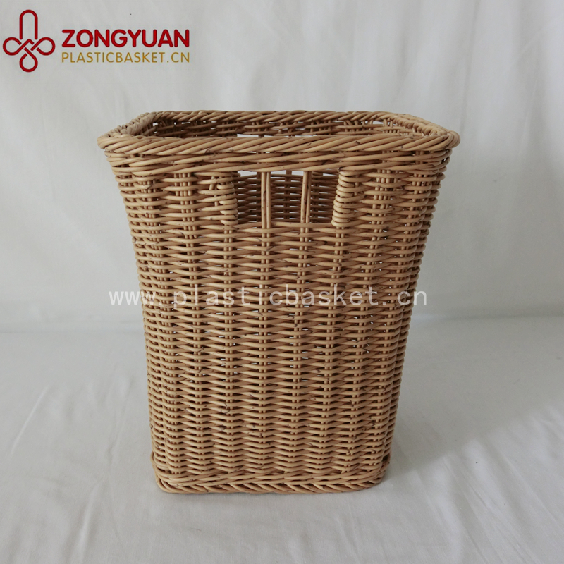 Storage basket