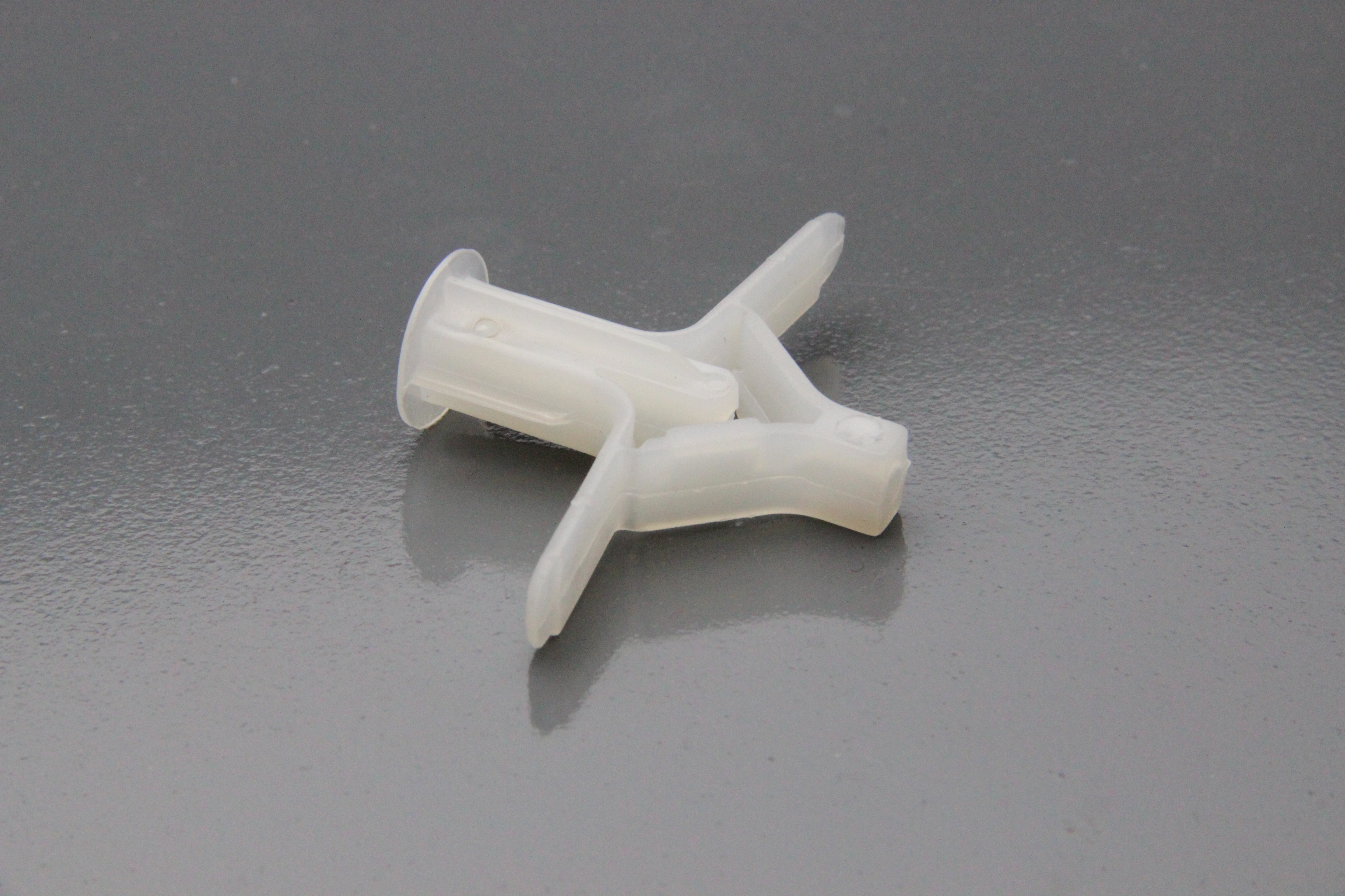 Nylon Toggle With Screw Or Eye Screw