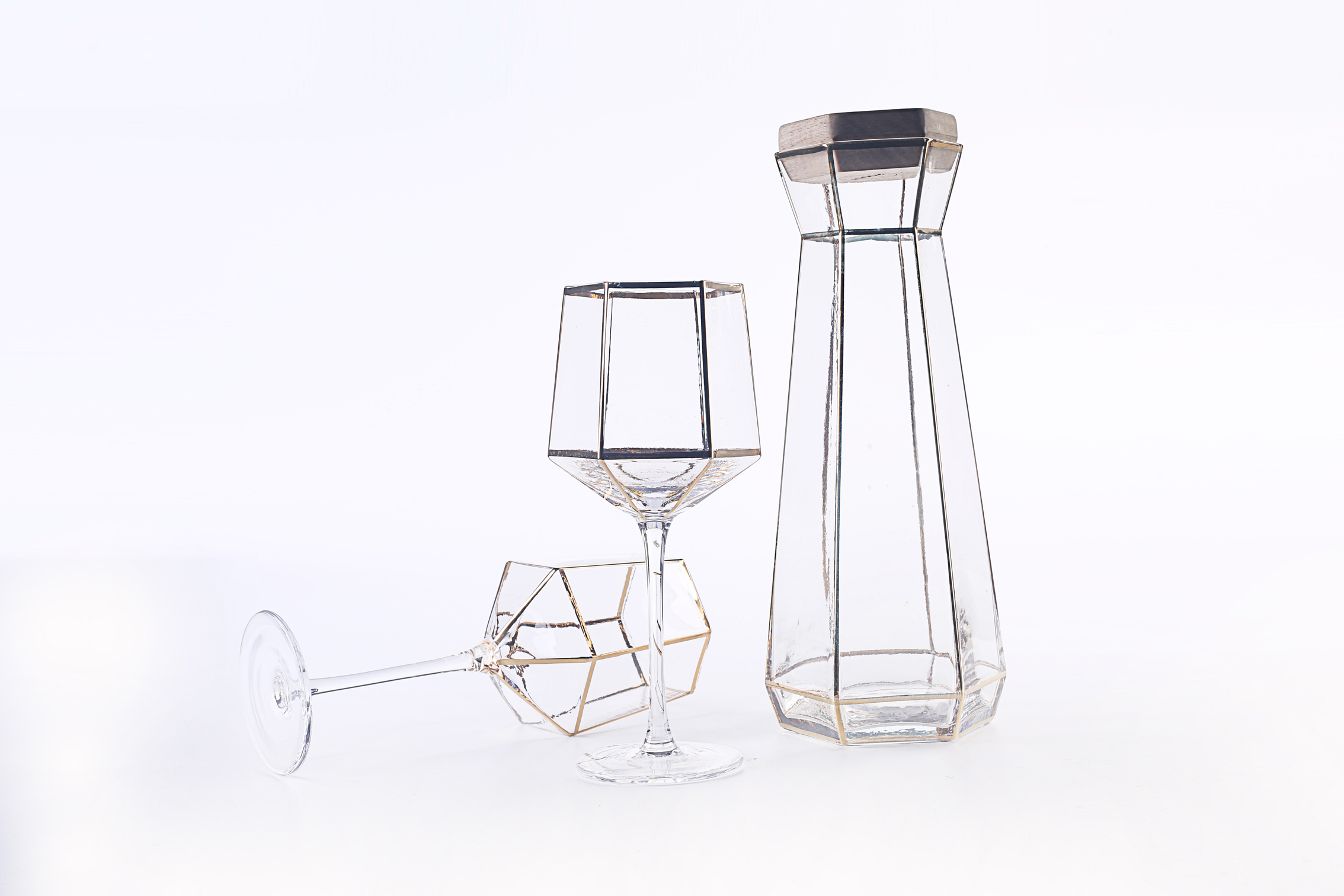 Hexagaonal wine glass with golden rim