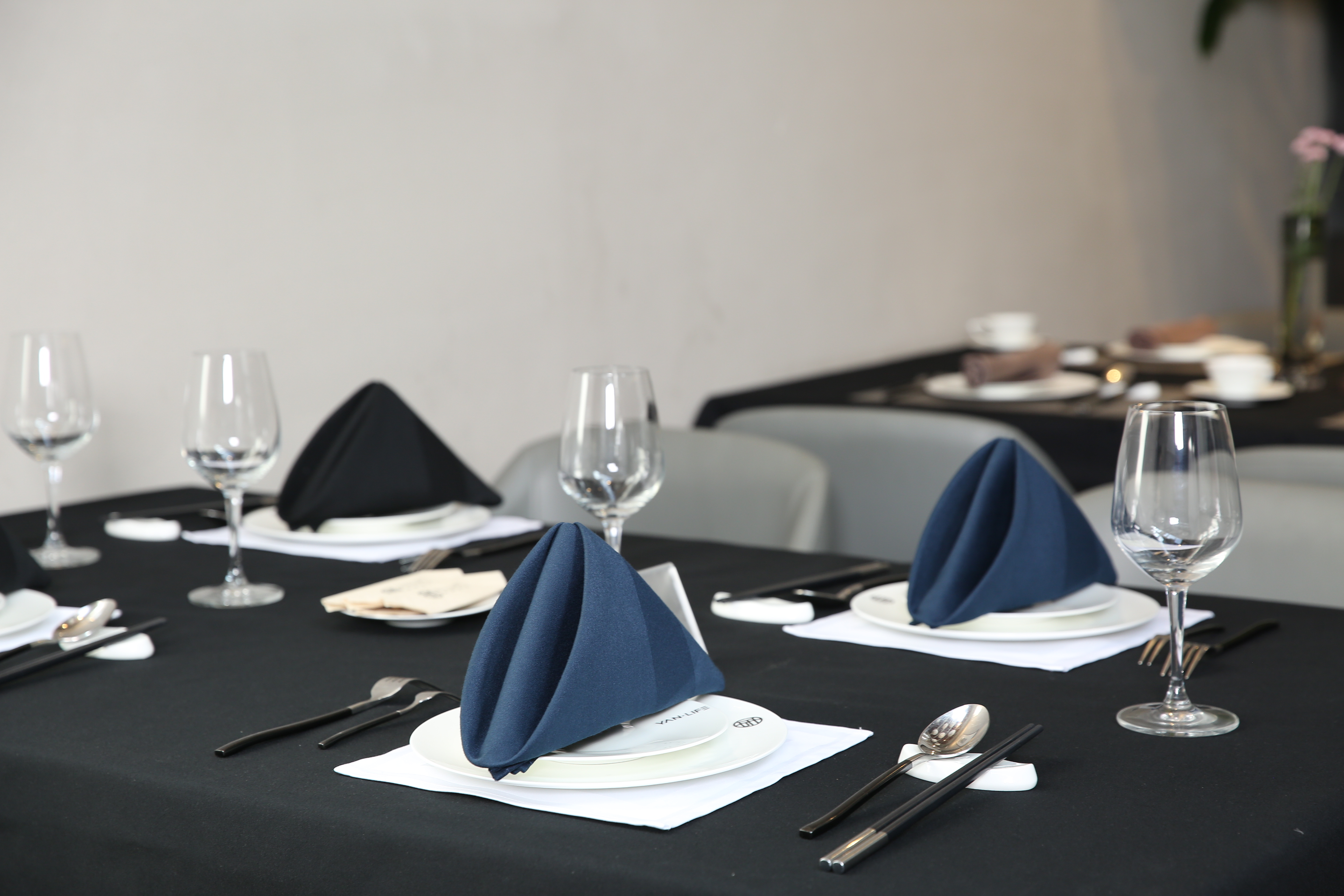 100% Cotton Satin Band Reusable Napkin T150 High Quality