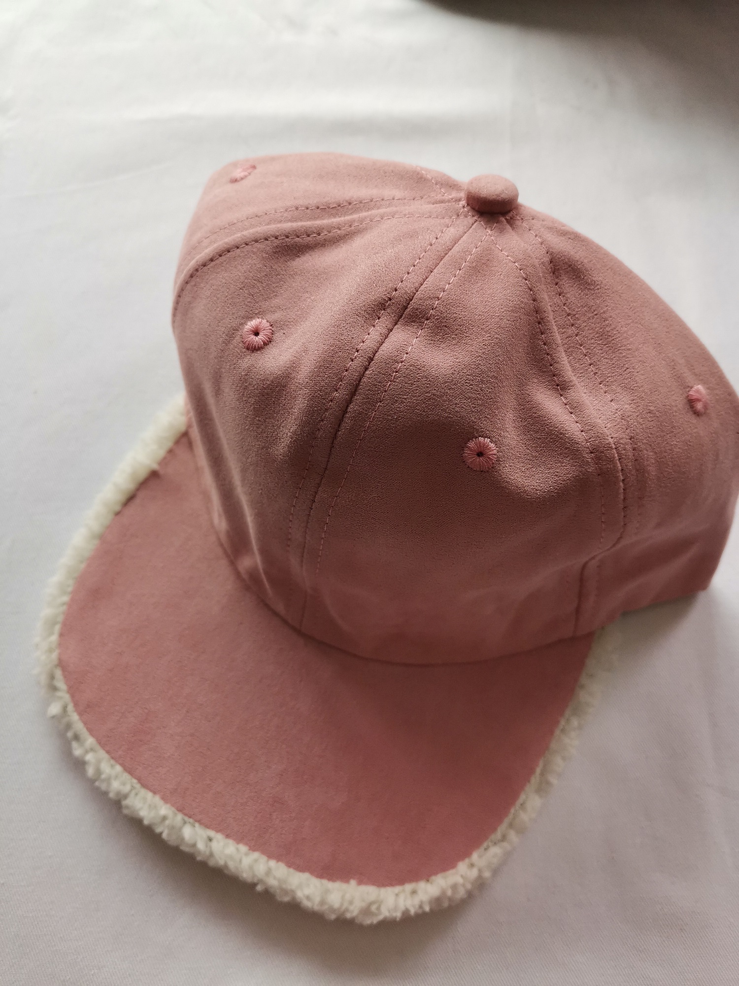 baseball cap