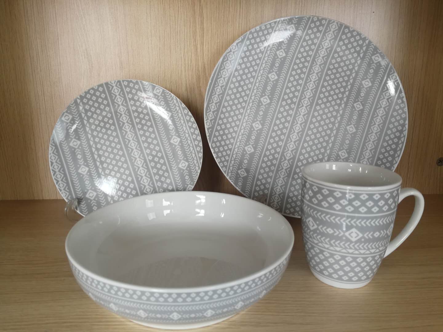 16pcs porcelain dinner set with designs