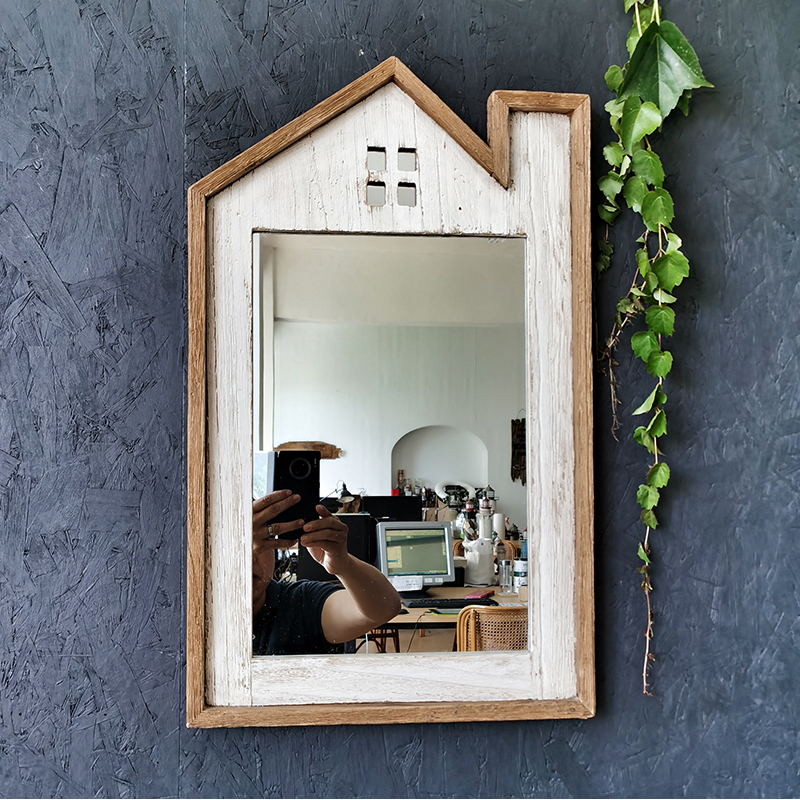 Wood wall mirror