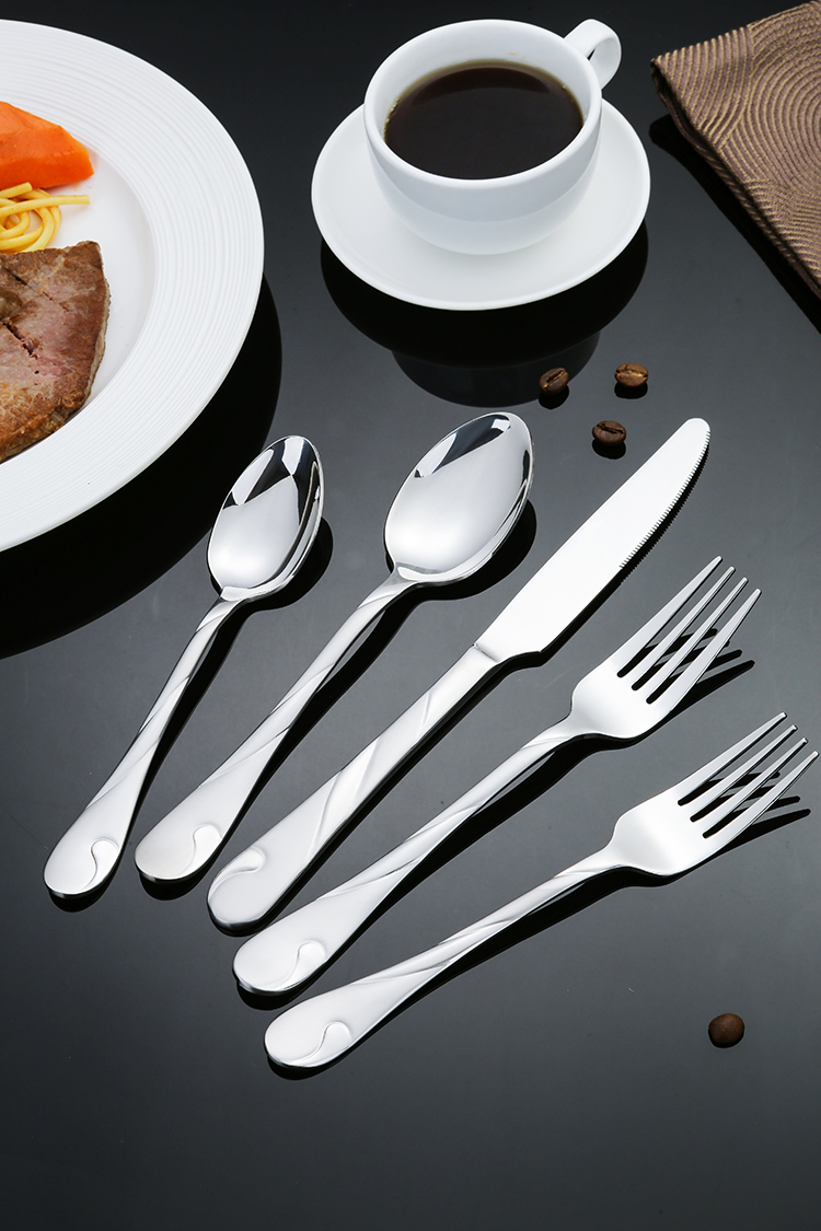 Stainless steel cutlery set