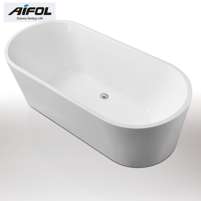 Free standing bathtub