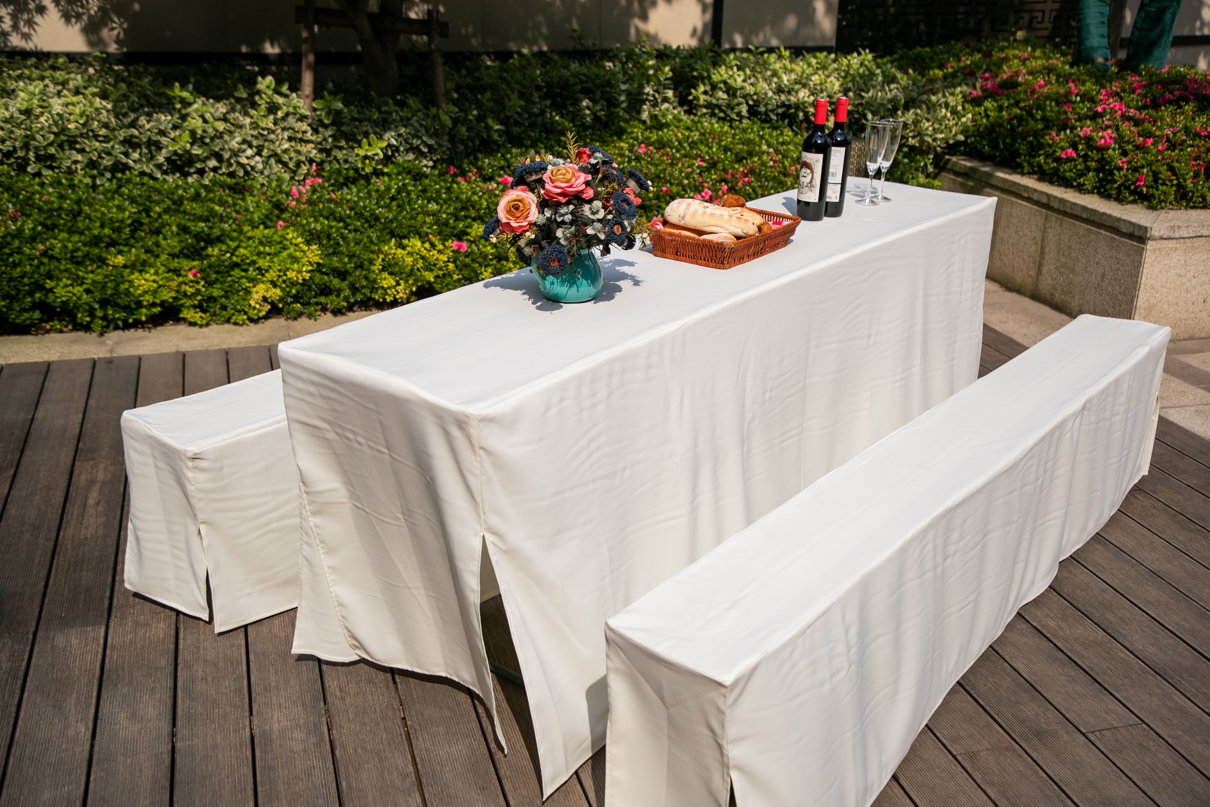 Beer table and bench cover