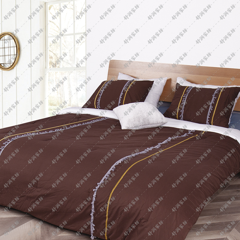 4 Piece Embroidery Comforter Set with tassel