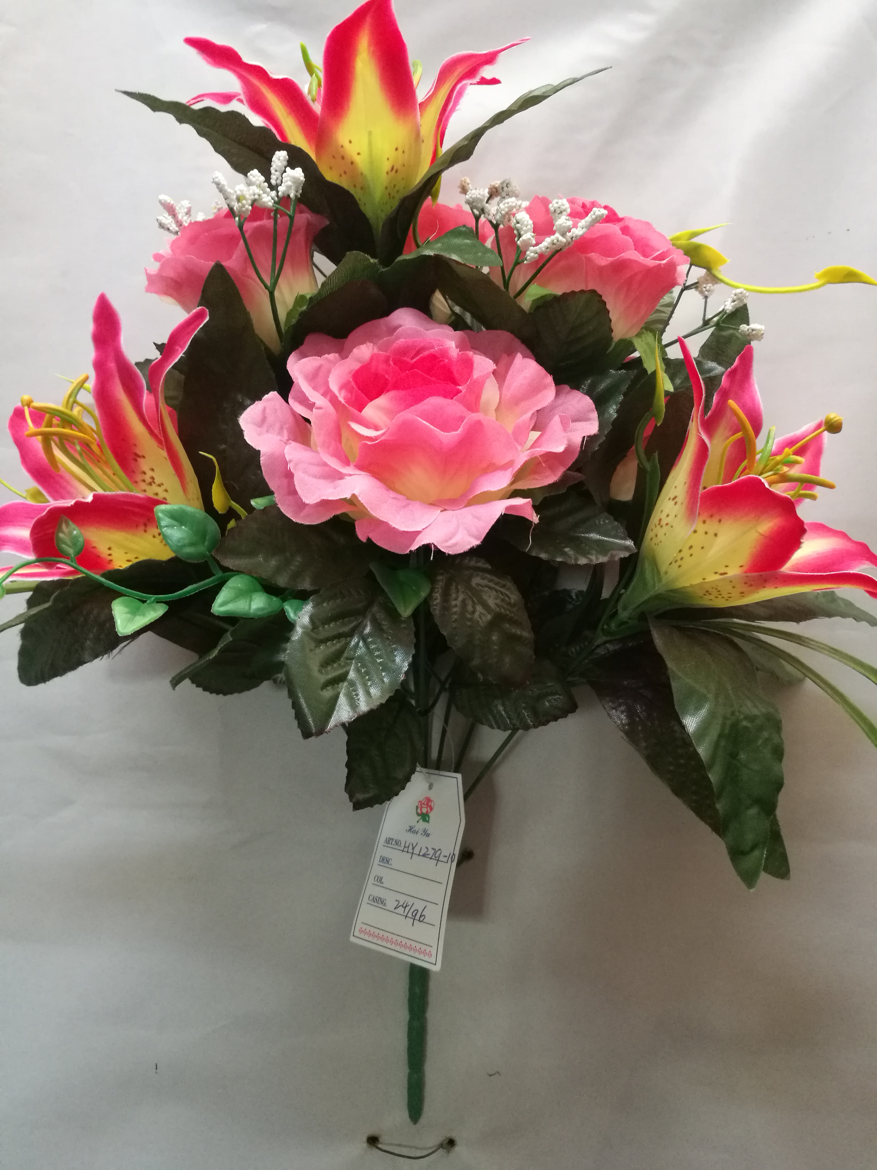10 Heads Rose With Big Tiger Orchid