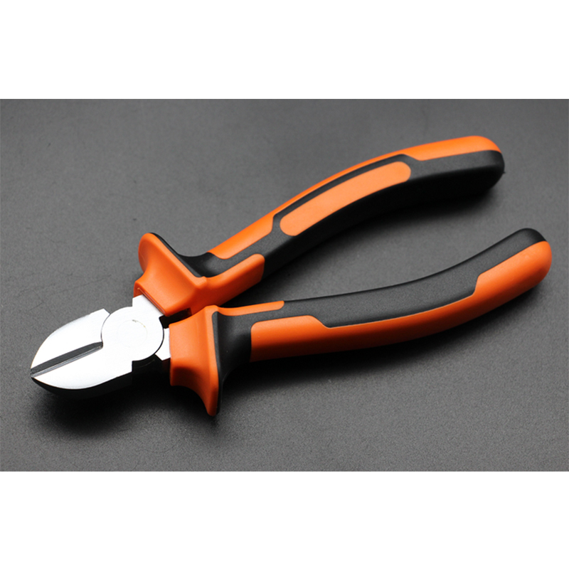 Diagonal cutting plier