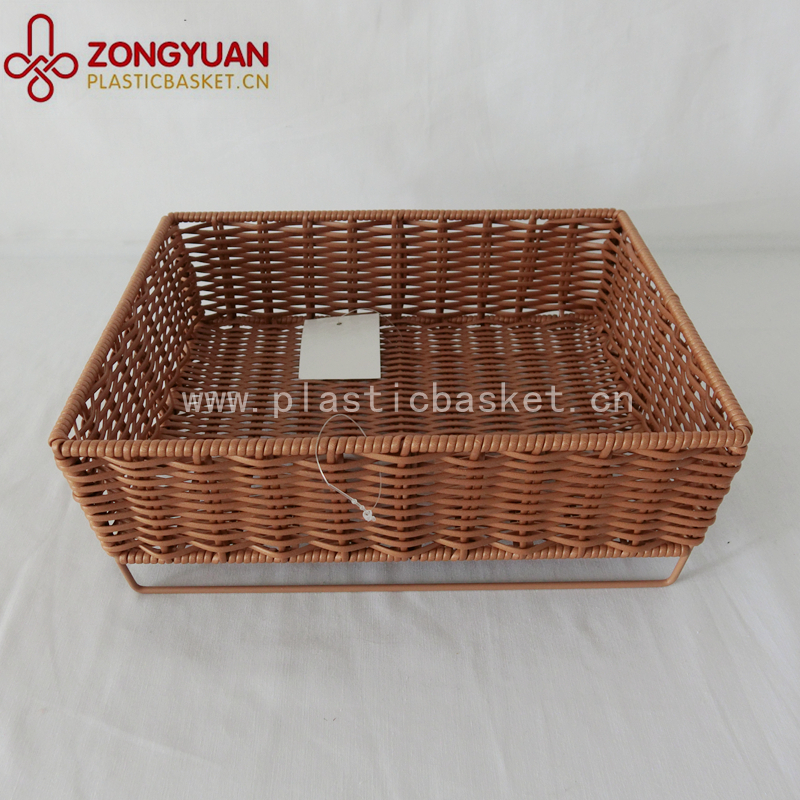 Storage basket