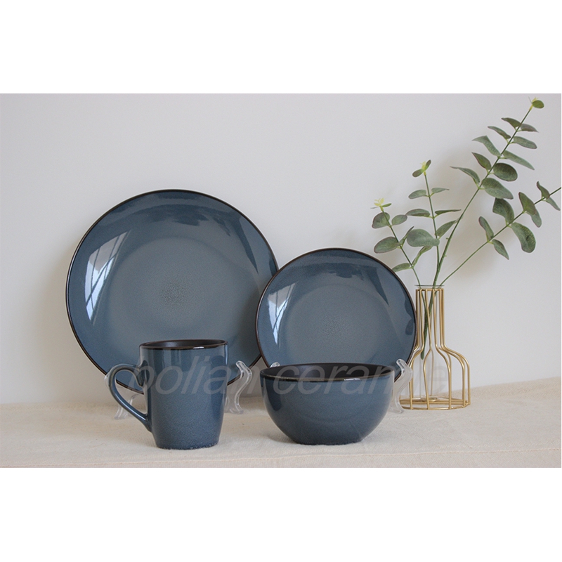 reactive glaze