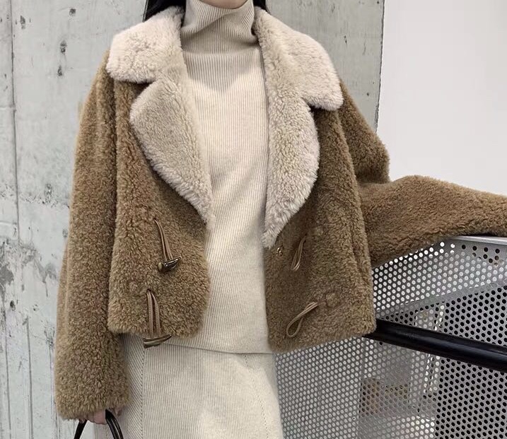 Ladies Jacquard Faux Fur Jacket